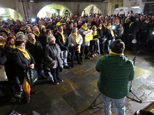 Aprovació oficial del canvi de nom de la plaça de la Constitució per plaça de l'1 d'octubre de 2017