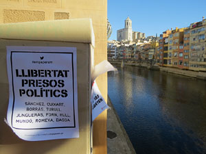 Jornada de vaga general 8N. Concentració davant la seu de la Generalitat a Girona