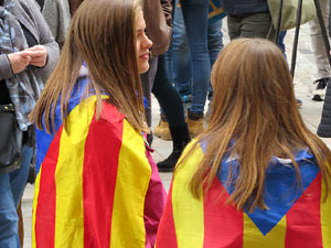 Jornada de vaga general 8N. Concentració davant la seu de la Generalitat a Girona