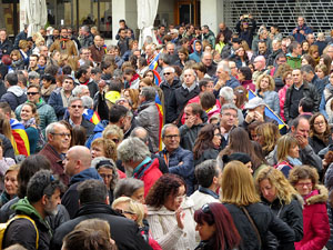 Jornada de vaga general 8N. Concentració davant la seu de la Generalitat a Girona