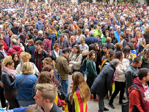 Jornada de vaga general 8N. Concentració davant la seu de la Generalitat a Girona