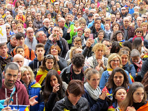 Jornada de vaga general 8N. Concentració davant la seu de la Generalitat a Girona