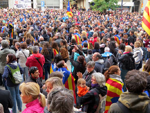Jornada de vaga general 8N. Concentració davant la seu de la Generalitat a Girona