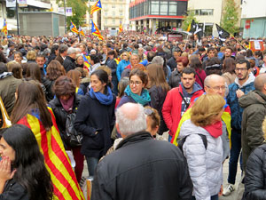 Jornada de vaga general 8N. Concentració davant la seu de la Generalitat a Girona