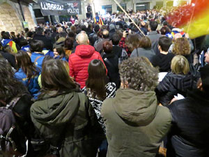 Jornada de vaga general 8N. Concentració a la plaça del Vi