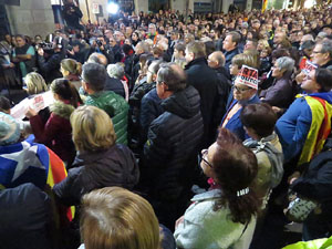 Jornada de vaga general 8N. Concentració a la plaça del Vi