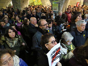 Jornada de vaga general 8N. Concentració a la plaça del Vi