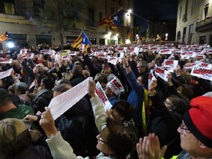 Jornada de vaga general 8N. Concentració a la plaça del Vi
