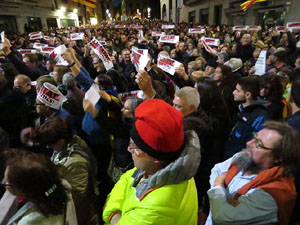 Jornada de vaga general 8N. Concentració a la plaça del Vi