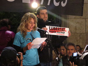 Jornada de vaga general 8N. Concentració a la plaça del Vi