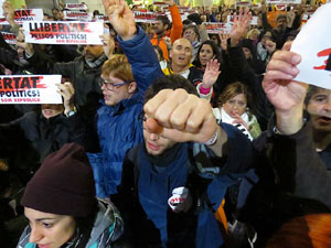 Jornada de vaga general 8N. Concentració a la plaça del Vi