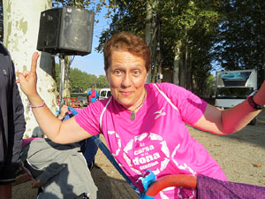 Cursa de la Dona 2017. Concentraci&oacute; i sortida del Parc de la Devesa i cursa pels carrers de Girona