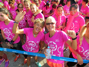 Cursa de la Dona 2017. Concentraci&oacute; i sortida del Parc de la Devesa i cursa pels carrers de Girona