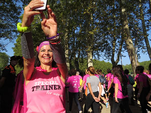 Cursa de la Dona 2017. Concentraci&oacute; i sortida del Parc de la Devesa i cursa pels carrers de Girona