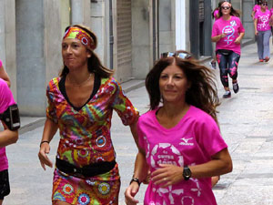 Cursa de la Dona 2017. Concentraci&oacute; i sortida del Parc de la Devesa i cursa pels carrers de Girona
