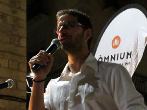 Diada Nacional 2017. XI Marxa de Torxes de Girona. Crema del Decret de Nova Planta i cant de Els Segadors