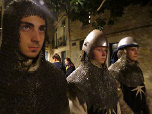 Fires 2017. La Beatufarra, descens del Beatusaure per les escales de la Catedral de Girona