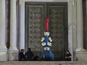 Fires 2017. La Beatufarra, descens del Beatusaure per les escales de la Catedral de Girona