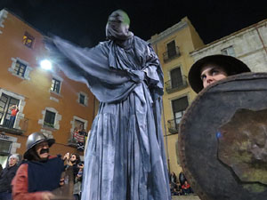Fires 2017. La Beatufarra, descens del Beatusaure per les escales de la Catedral de Girona