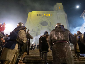 Fires 2017. La Beatufarra, descens del Beatusaure per les escales de la Catedral de Girona