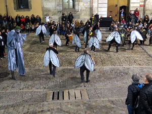 Fires 2017. La Beatufarra, descens del Beatusaure per les escales de la Catedral de Girona