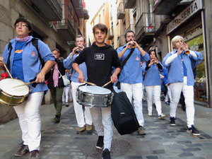 Fires 2017. Els Castells de Vigília a la plaça de Sant Feliu, amb els Marrecs de Salt, la Colla Castellera Esperxats de l'Estany i els Castellers d'Andorra