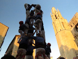 Fires 2017. Els Castells de Vigília a la plaça de Sant Feliu, amb els Marrecs de Salt, la Colla Castellera Esperxats de l'Estany i els Castellers d'Andorra