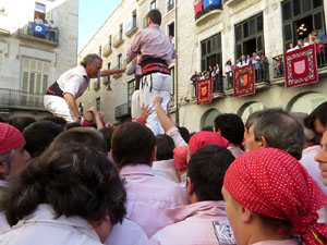 Fires 2017. La Diada Castellera a la plaça del Vi, amb els Marrecs de Salt, els Capgrossos de Mataró i els Minyons de Terrass