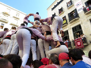Fires 2017. La Diada Castellera a la plaça del Vi, amb els Marrecs de Salt, els Capgrossos de Mataró i els Minyons de Terrass