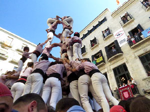 Fires 2017. La Diada Castellera a la plaça del Vi, amb els Marrecs de Salt, els Capgrossos de Mataró i els Minyons de Terrass