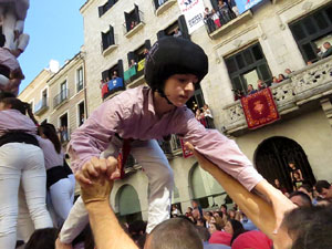 Fires 2017. La Diada Castellera a la plaça del Vi, amb els Marrecs de Salt, els Capgrossos de Mataró i els Minyons de Terrass