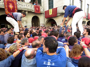 Fires 2017. La Diada Castellera a la plaça del Vi, amb els Marrecs de Salt, els Capgrossos de Mataró i els Minyons de Terrass