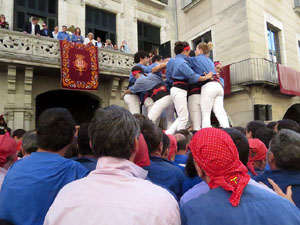 Fires 2017. La Diada Castellera a la plaça del Vi, amb els Marrecs de Salt, els Capgrossos de Mataró i els Minyons de Terrass
