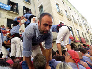 Fires 2017. La Diada Castellera a la plaça del Vi, amb els Marrecs de Salt, els Capgrossos de Mataró i els Minyons de Terrass