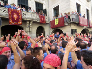Fires 2017. La Diada Castellera a la plaça del Vi, amb els Marrecs de Salt, els Capgrossos de Mataró i els Minyons de Terrass