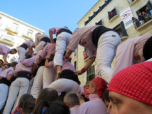 Fires 2017. La Diada Castellera a la plaça del Vi, amb els Marrecs de Salt, els Capgrossos de Mataró i els Minyons de Terrass