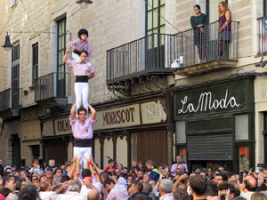 Fires 2017. La Diada Castellera a la plaça del Vi, amb els Marrecs de Salt, els Capgrossos de Mataró i els Minyons de Terrass