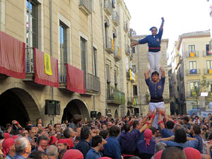 Fires 2017. La Diada Castellera a la plaça del Vi, amb els Marrecs de Salt, els Capgrossos de Mataró i els Minyons de Terrass