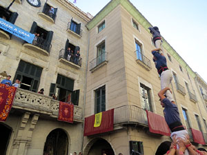 Fires 2017. La Diada Castellera a la plaça del Vi, amb els Marrecs de Salt, els Capgrossos de Mataró i els Minyons de Terrass