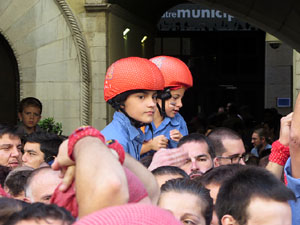 Fires 2017. La Diada Castellera a la plaça del Vi, amb els Marrecs de Salt, els Capgrossos de Mataró i els Minyons de Terrass