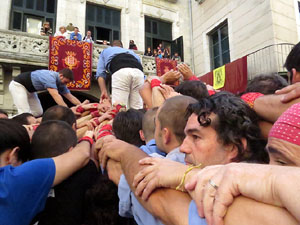 Fires 2017. La Diada Castellera a la plaça del Vi, amb els Marrecs de Salt, els Capgrossos de Mataró i els Minyons de Terrass