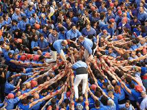 Fires 2017. La Diada Castellera a la plaça del Vi, amb els Marrecs de Salt, els Capgrossos de Mataró i els Minyons de Terrass