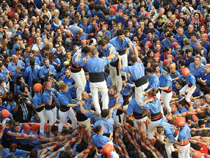 Fires 2017. La Diada Castellera a la plaça del Vi, amb els Marrecs de Salt, els Capgrossos de Mataró i els Minyons de Terrass