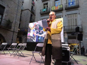 Fires 2017. Ballades de capgrossos, gegants i far&agrave;ndula a la pla&ccedil;a del Vi