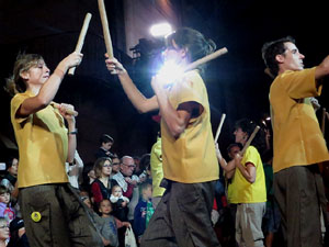 Fires 2017. Ballades de capgrossos, gegants i far&agrave;ndula a la pla&ccedil;a del Vi