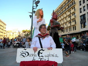 Fires 2017. Pregó de Fires. La cercavila de gegants i capgrossos fins la plaça del Vi