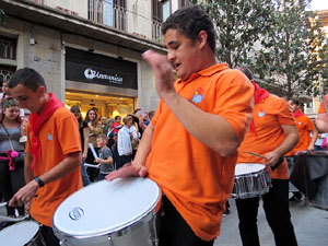 Fires 2017. Pregó de Fires. La cercavila de gegants i capgrossos fins la plaça del Vi