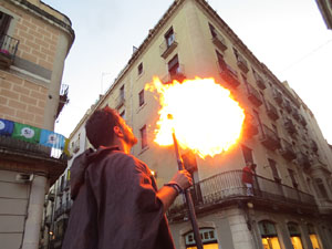 Fires 2017. Pregó de Fires. La cercavila de gegants i capgrossos fins la plaça del Vi