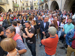 Concentració a la plaça del Vi en protesta per l'empresonament de Cuixart i Sánchez
