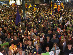 Concentració a la plaça de la Constitució en protesta per l'empresonament de Cuixart i Sánchez
